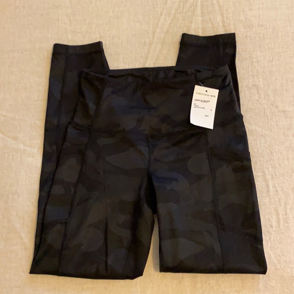 Yogalicious Lux XS black camp leggings